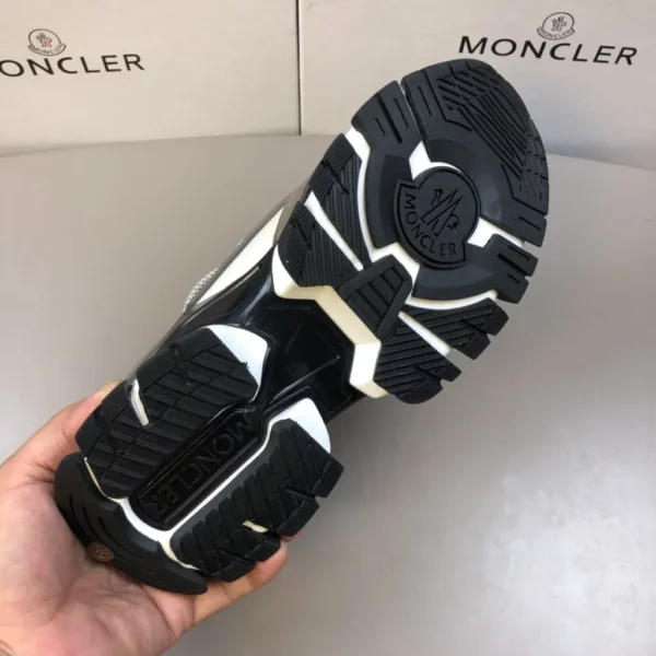 Moncler shoes - Replica shoes