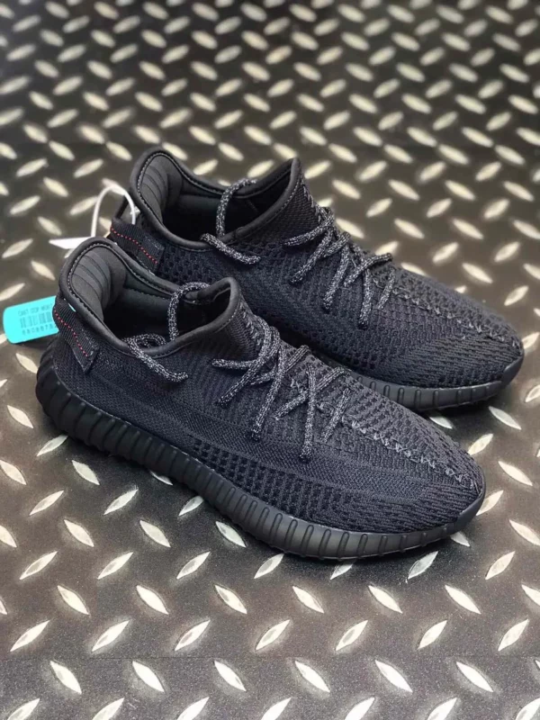 Yeezy shoes - Replica shoes