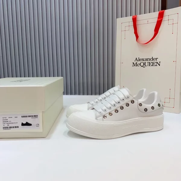 Alexander MCQueen shoes - Replica shoes