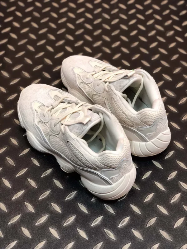 Yeezy shoes - Replica shoes