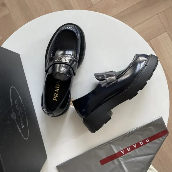 Prada shoes - Replica shoes