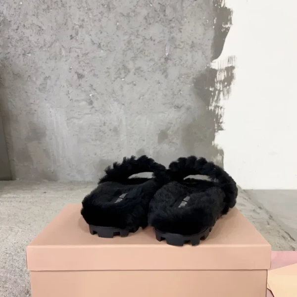 MiuMiu shoes - Replica shoes