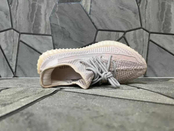 Yeezy shoes - Replica shoes