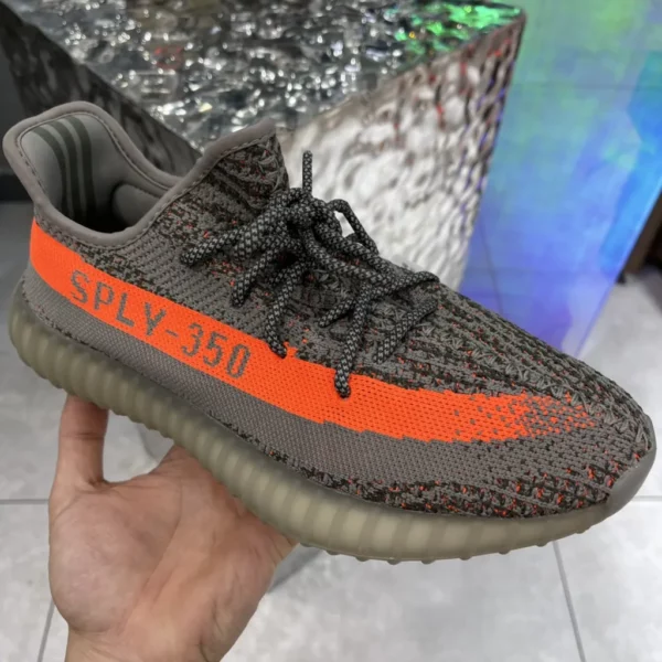 Yeezy shoes - Replica shoes