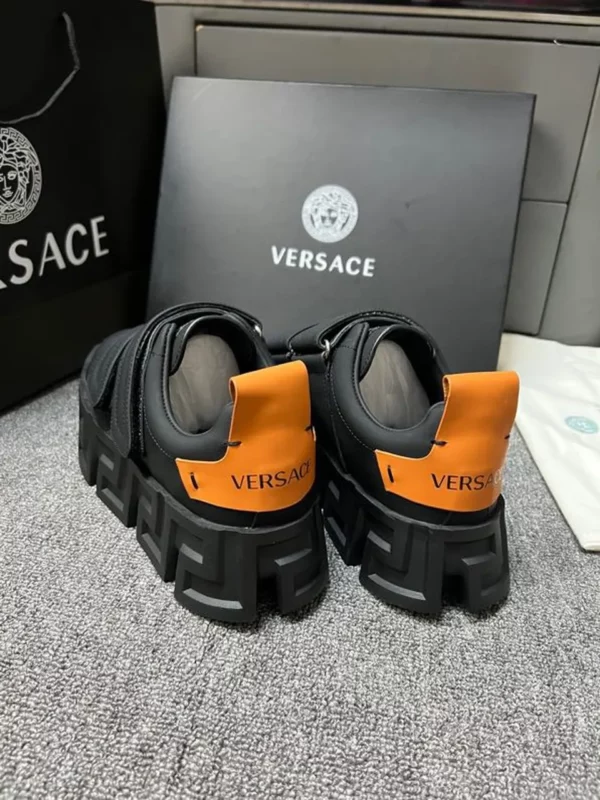 Versace shoes - Replica shoes