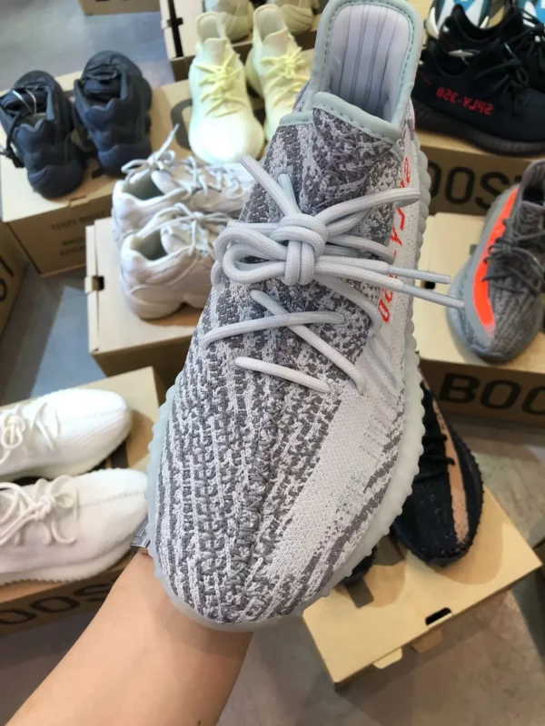 Yeezy shoes - rep shoes