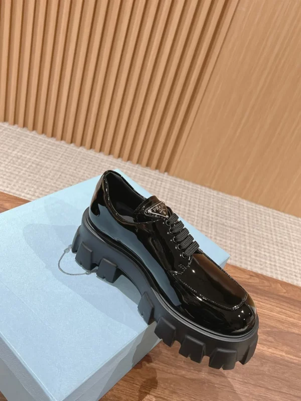 Prada shoes - Replica shoes