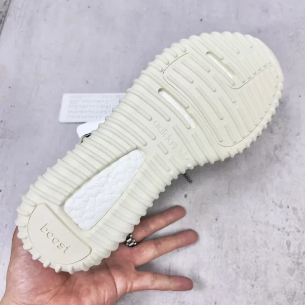 Yeezy shoes - rep shoes