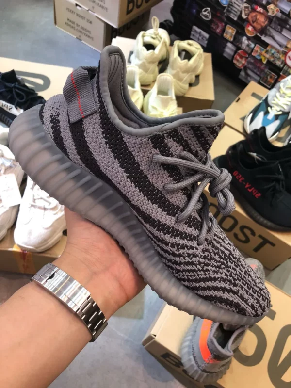 Yeezy shoes - rep shoes