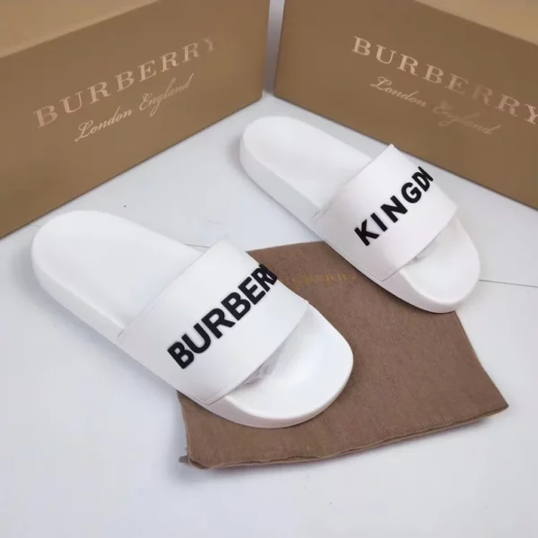 Burberry shoes - Replica shoes