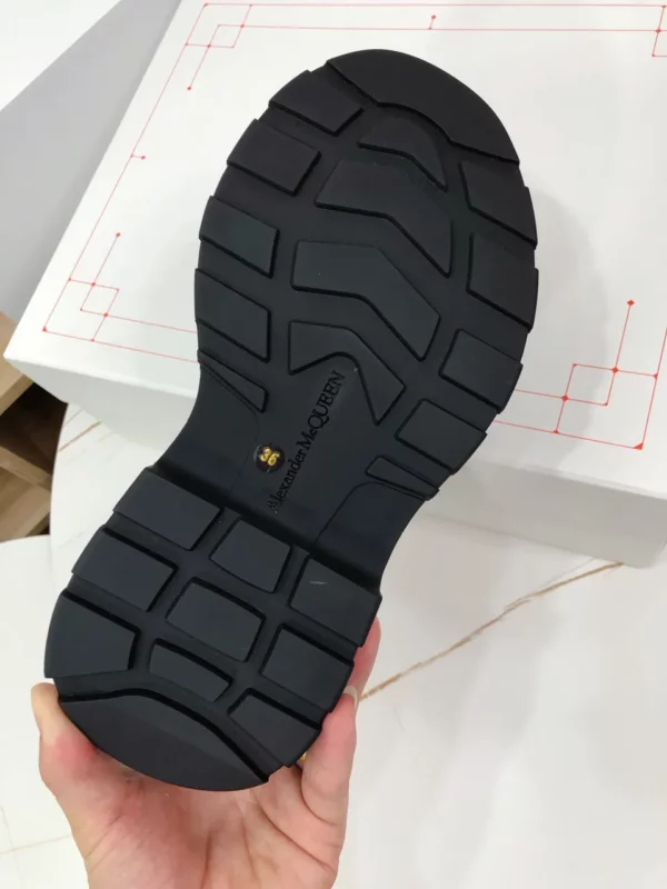 Alexander MCQueen shoes - rep shoes