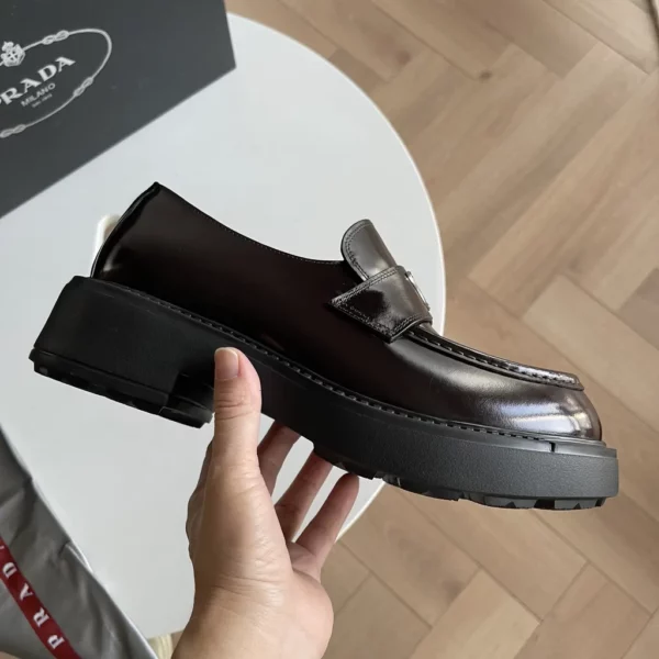 Prada shoes - Replica shoes