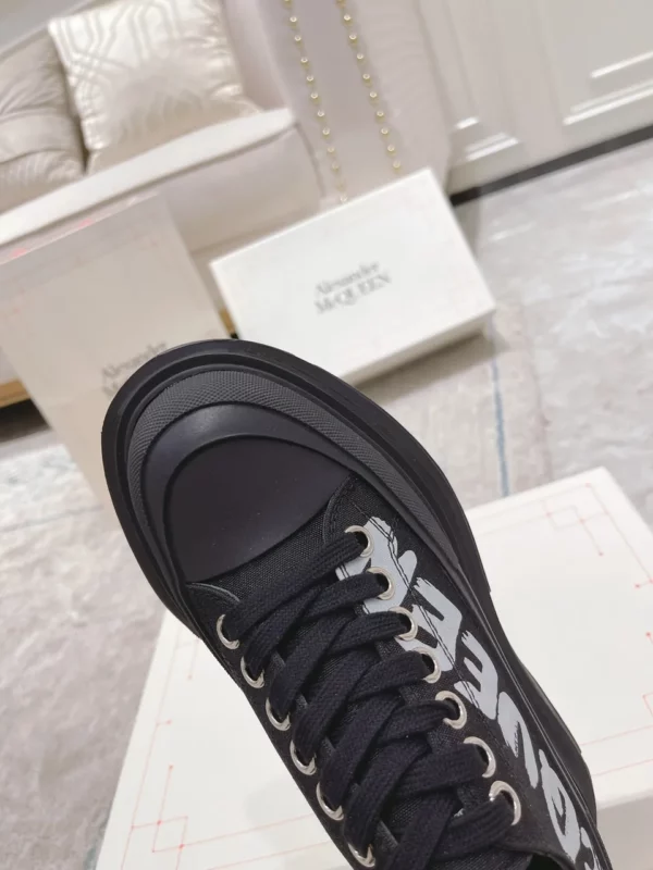 Alexander MCQueen shoes - rep shoes