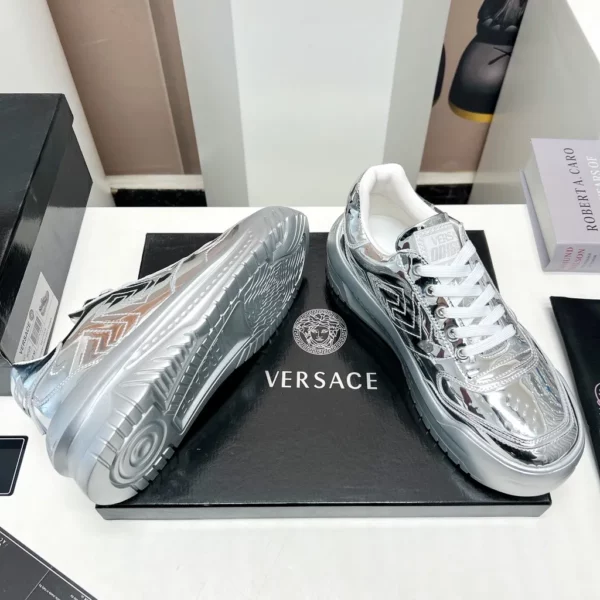 Versace shoes - Replica shoes