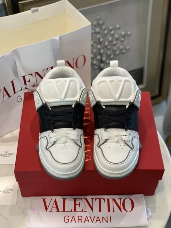 Valentino shoes - Replica shoes