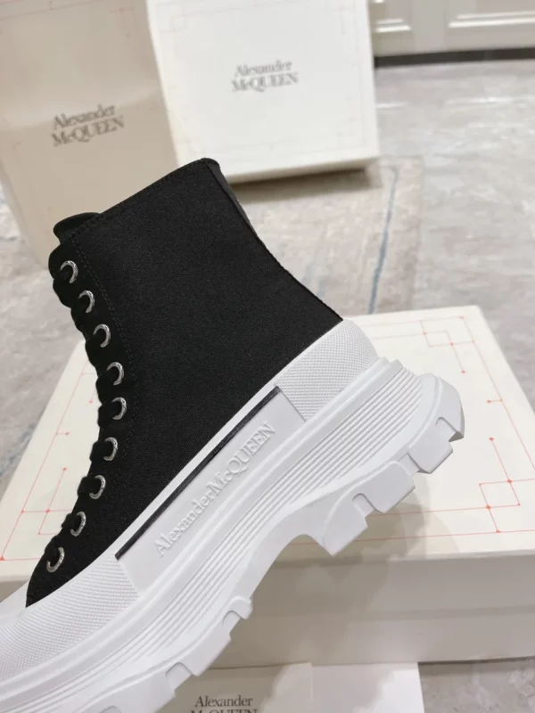 Alexander MCQueen shoes - Replica shoes