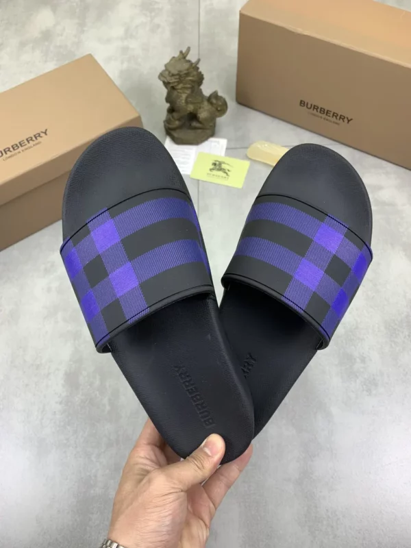 Burberry shoes - Replica shoes