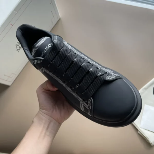 Alexander MCQueen shoes - Reps shoes