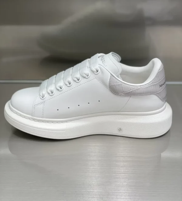 Alexander MCQueen shoes - Reps shoes