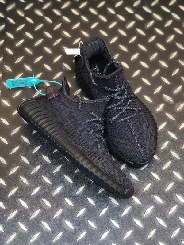 Yeezy shoes - Replica shoes