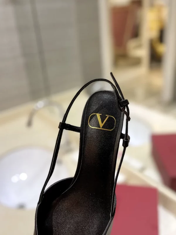 Valentino shoes - Replica shoes