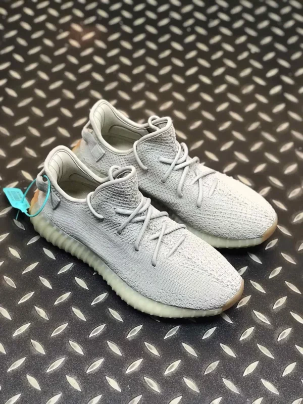 Yeezy shoes - rep shoes