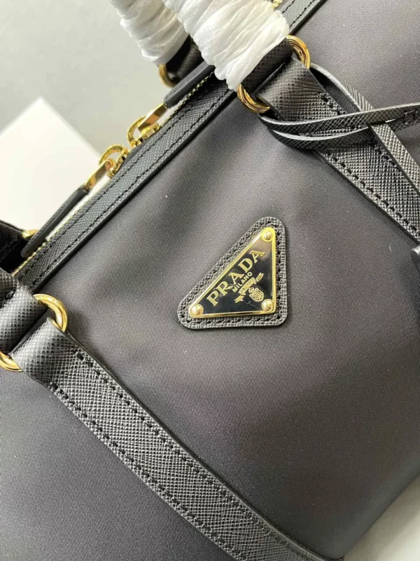 Prada bag - rep bags