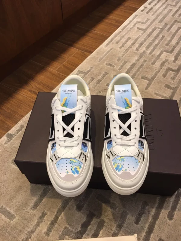 Valentino shoes - Reps shoes