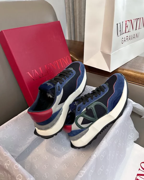 Valentino shoes - Replica shoes