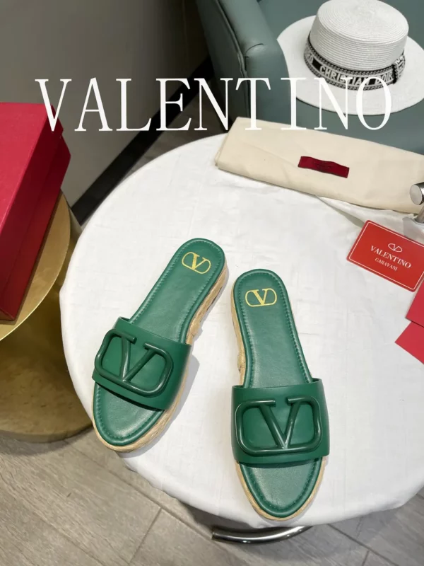 Valentino shoes - Replica shoes