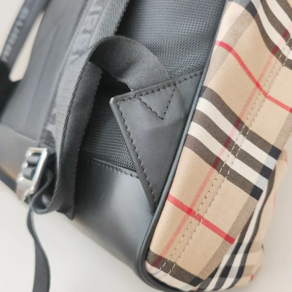 Burberry bag - rep bags