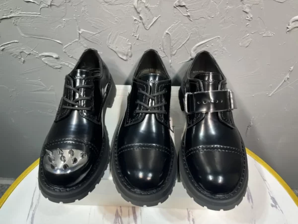 Alexander MCQueen shoes - Replica shoes