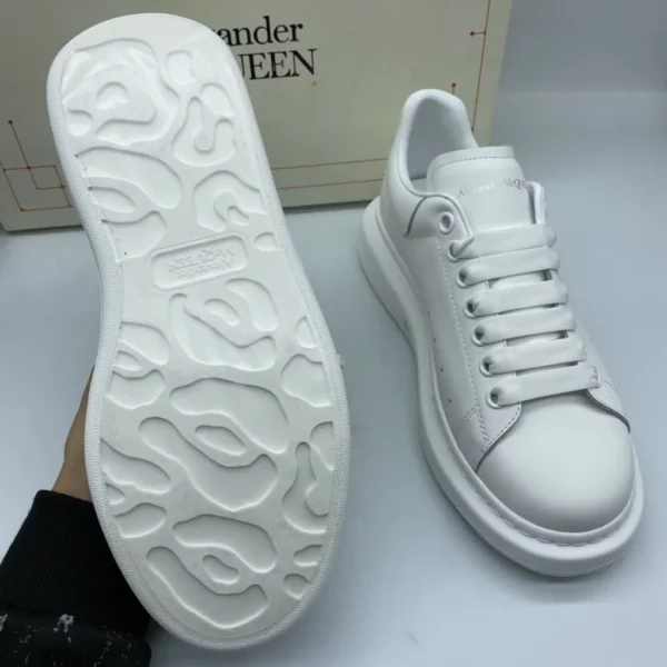 Alexander MCQueen shoes - Replica shoes