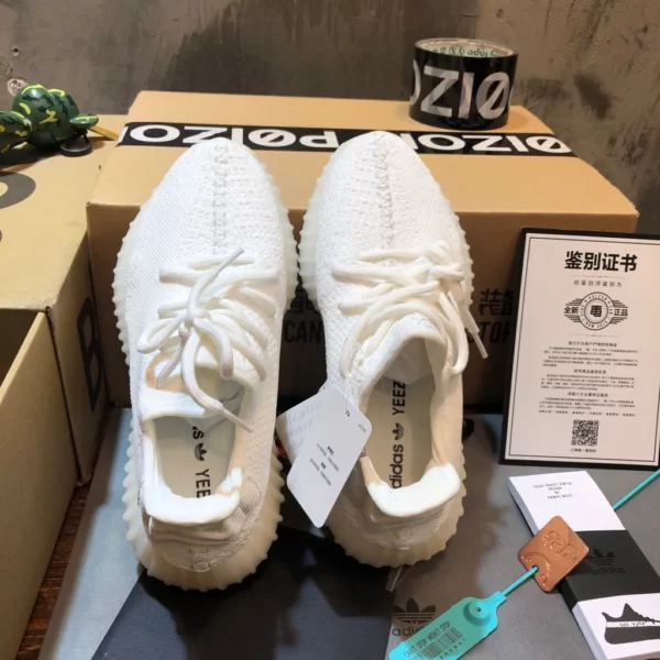 Yeezy shoes - rep shoes