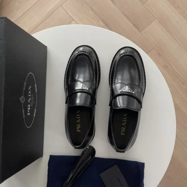 Prada shoes - Replica shoes