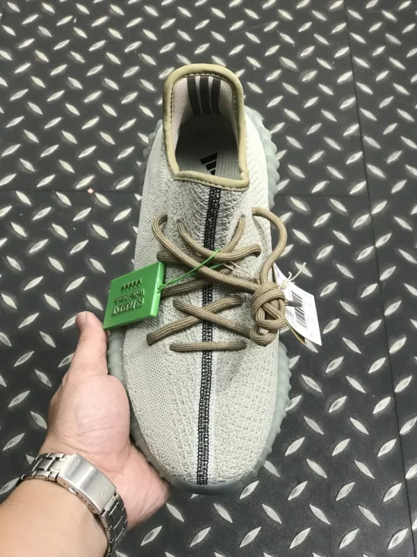 Yeezy shoes - Replica shoes