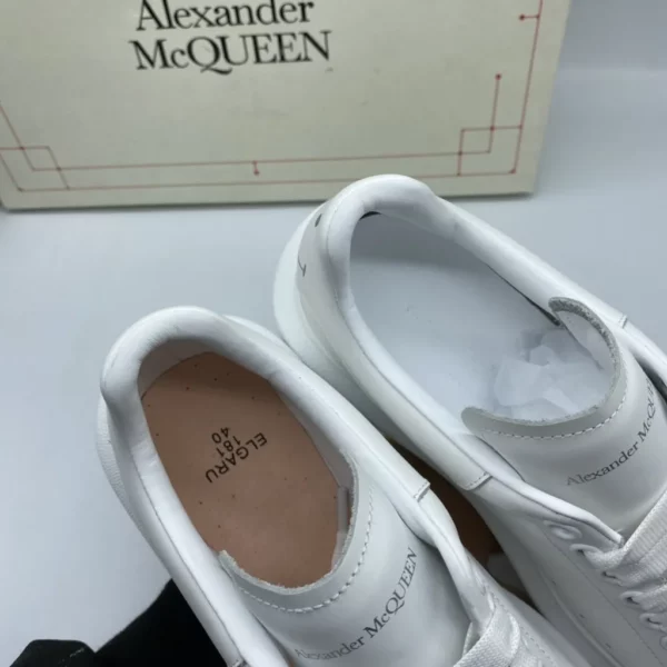 Alexander MCQueen shoes - Replica shoes