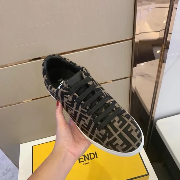 Fendi shoes - Replica shoes