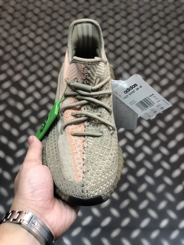 Yeezy shoes - rep shoes