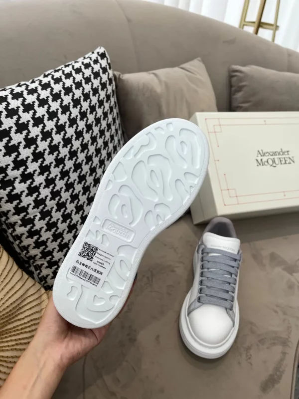 Alexander MCQueen shoes - rep shoes