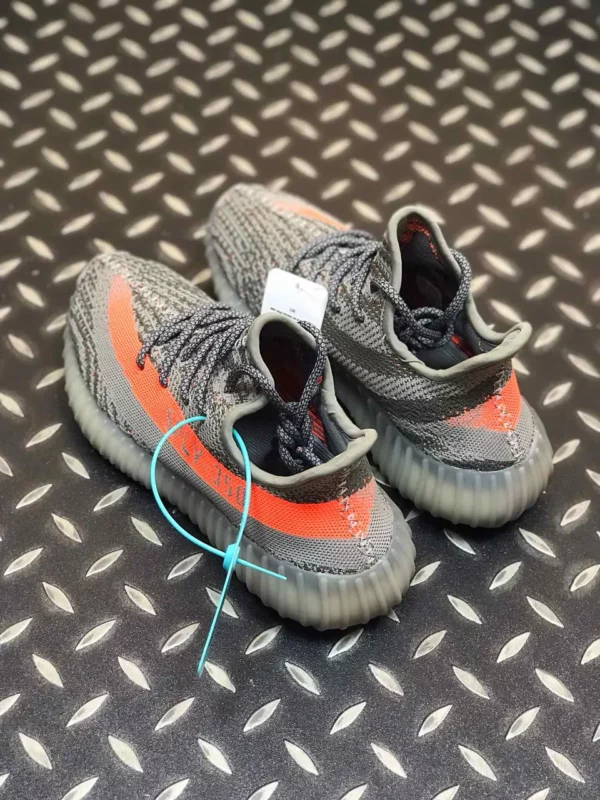 Yeezy shoes - Replica shoes