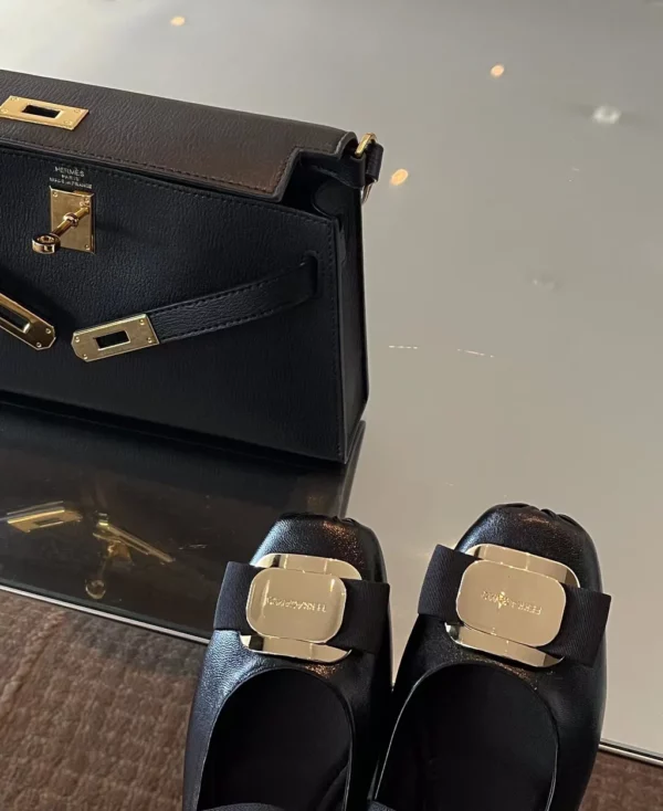 Ferragamo shoes - rep shoes