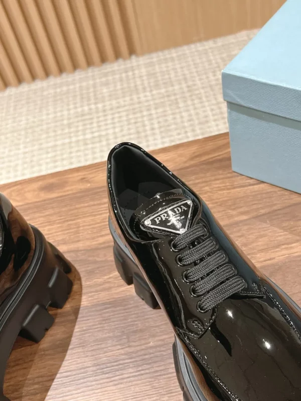 Prada shoes - Replica shoes