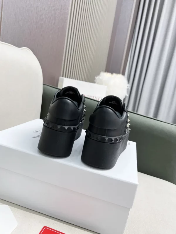 Valentino shoes - Replica shoes