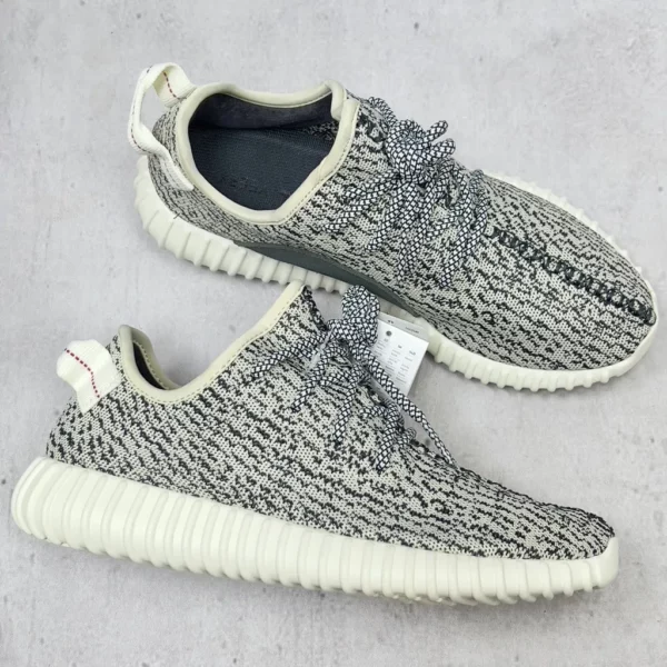 Yeezy shoes - rep shoes