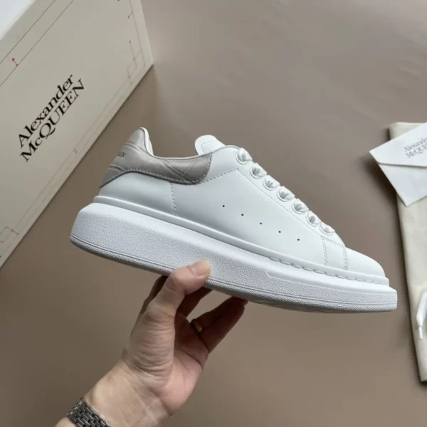 Alexander MCQueen shoes - Reps shoes