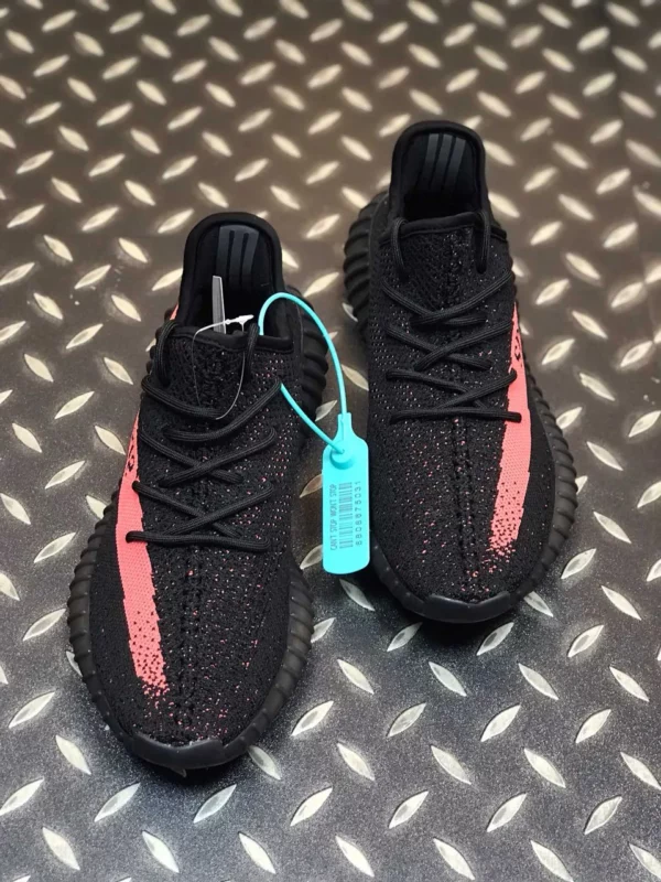 Yeezy shoes - Replica shoes