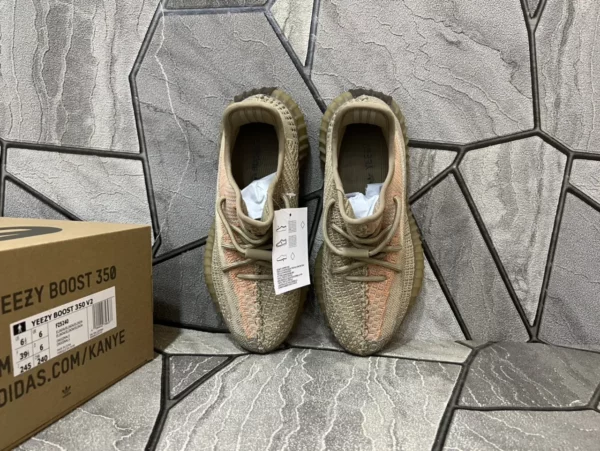 Yeezy shoes - Reps shoes