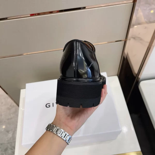 Givenchy shoes - rep shoes