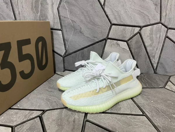 Yeezy shoes - rep shoes